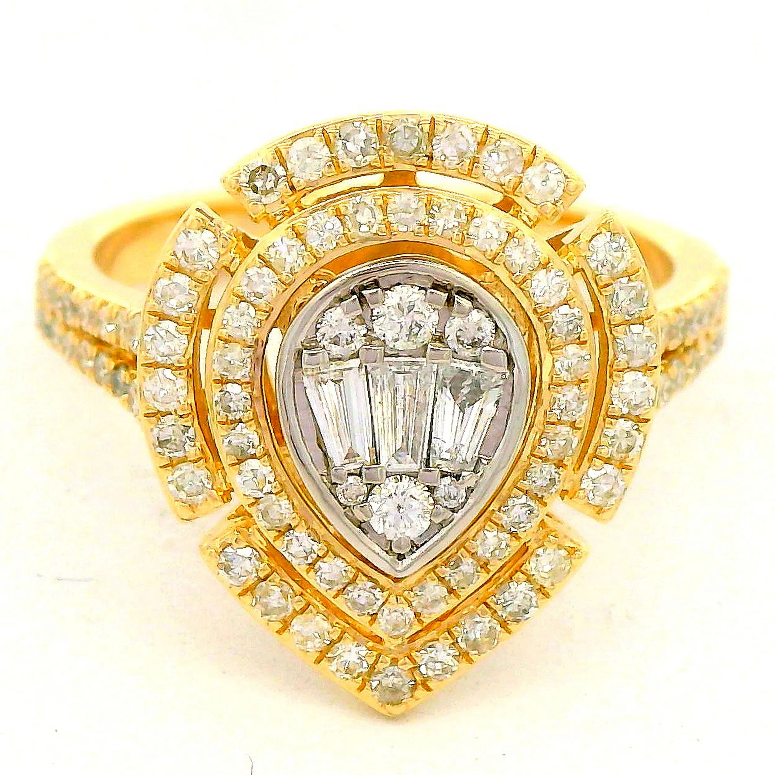 Gold and Diamond Ring 