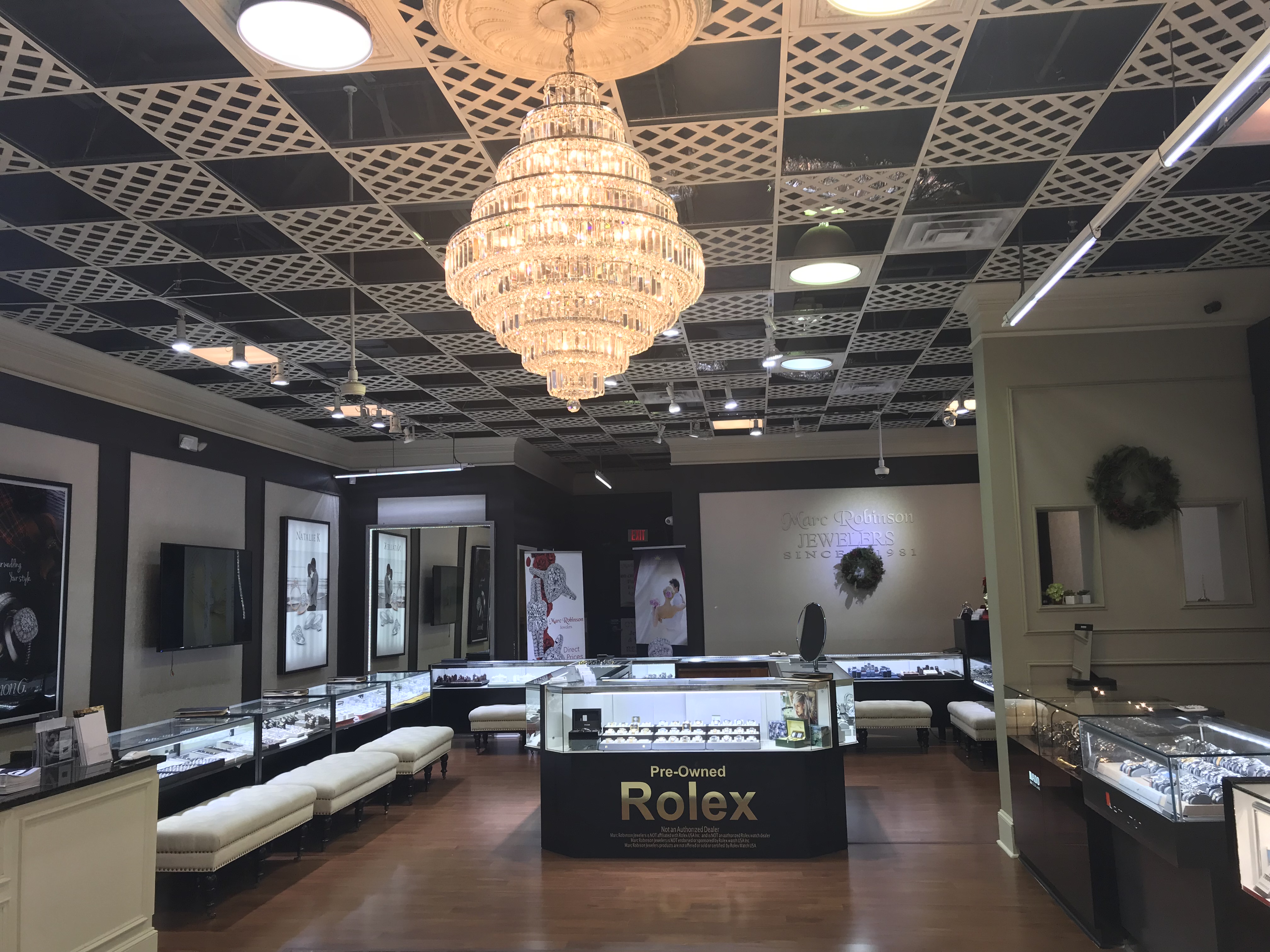 M Robinson Fine Jewelers