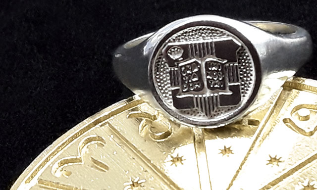 ring with stamp