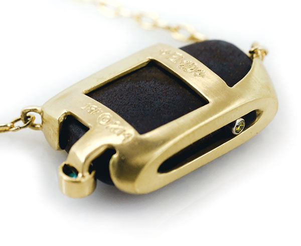 Flowing Colors pendant by Evan deJonghe