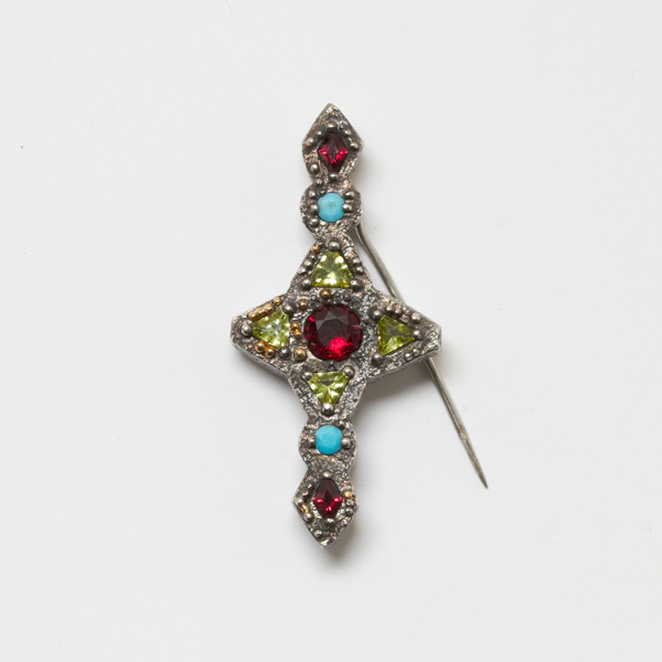 Completed pin desiged by Jennifer Dewery for the 2021 MJSA Challenge